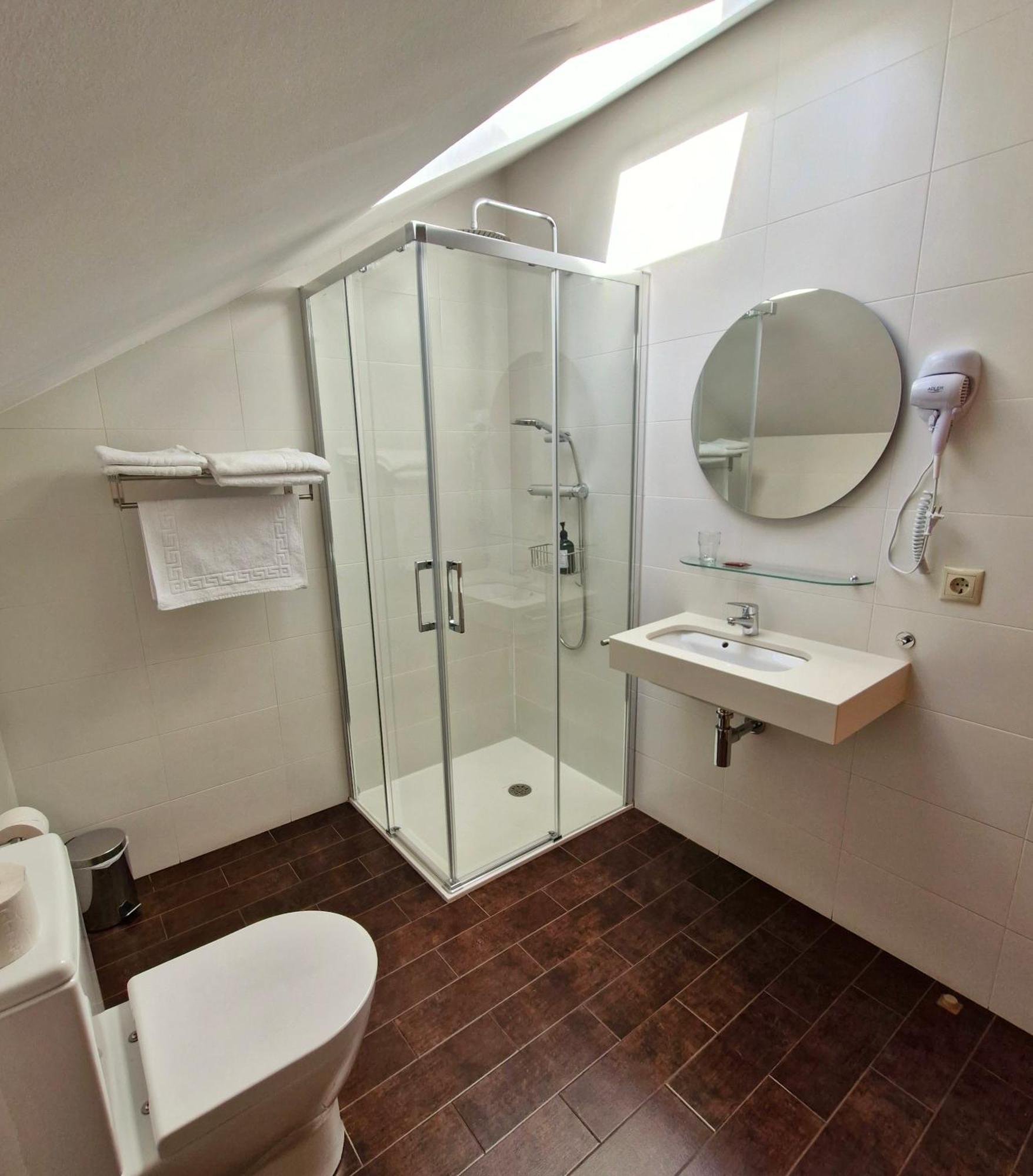 Hotel Dabeleira Luarca Luaran gambar